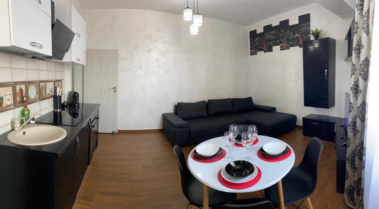 Twin Residence Five مامايا المظهر الخارجي الصورة
